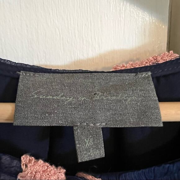 Sundays in Brooklyn Else top blue and pink embroidered - Picture 8 of 8